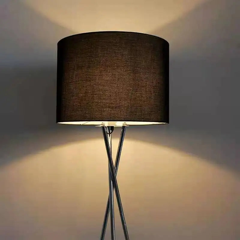 Tripod Design Metal Corner Floor Lights White Black Color Standing Floor Lamps for Livingroom Bedroom Study Home Decoration