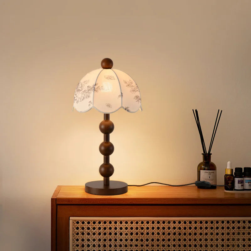 Fabric Lampshades Living Room Sofa Wholesale of Chinese Style Floor Lamps Hotel Bedroom Solid Vertical Retro Walnut Floor Lamps