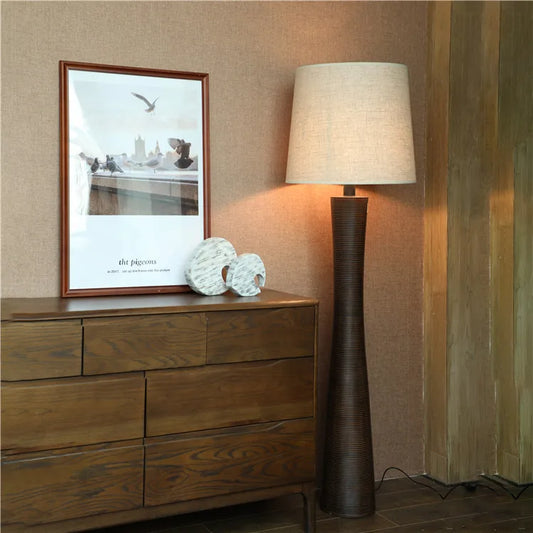 Wholesale Nordic Design Hotel Home Decorative European Style Resin Floor Lamp Decoration Standard Lamp