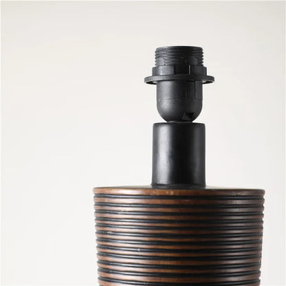 Wholesale Nordic Design Hotel Home Decorative European Style Resin Floor Lamp Decoration Standard Lamp